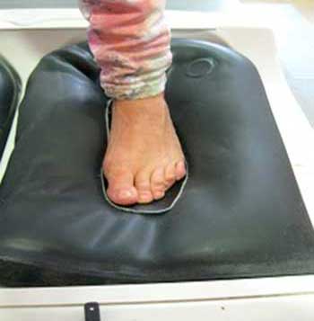 Moulage-de-la-semelle-dans-l'empreinte