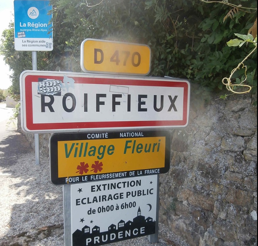 Entrée du village